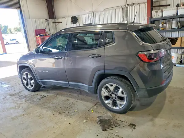 3C4NJDCB1MT589320 — 2021 Jeep Compass, photo 2 from Copart, Hail