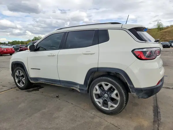 3C4NJDCB1MT567852 — 2021 Jeep Compass, photo 2 from Copart, Front end
