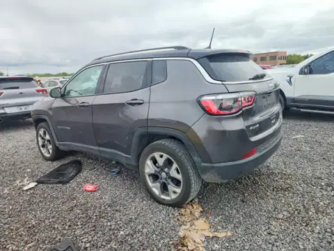 3C4NJDCB3MT558327 — 2021 Jeep Compass, photo 2 from Copart, Front end