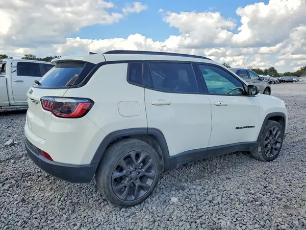 3C4NJCEB1MT602302 — 2021 Jeep Compass, фото 3 с аукциона Copart, Подтопление