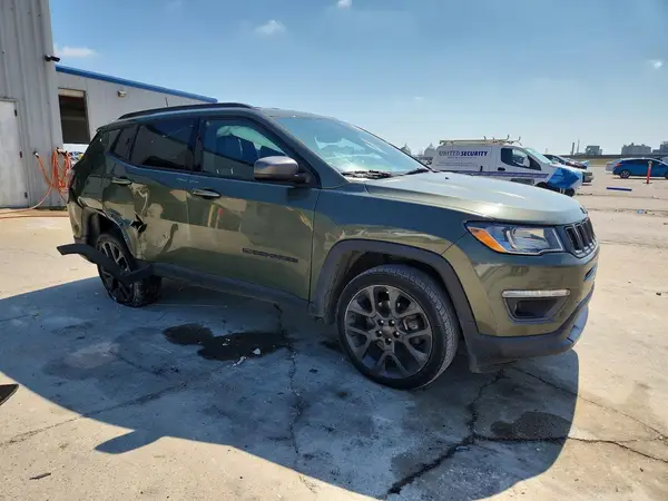 3C4NJCEB4MT536005 — 2021 Jeep Compass, zdjęcie 4 z Copart, Bok