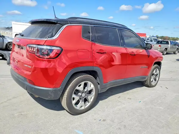 3C4NJDCBXMT558678 — 2021 Jeep Compass, photo 3 from Copart, Front end
