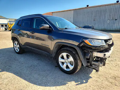 3C4NJDBB4MT566812 — 2021 Jeep Compass, zdjęcie 4 z Copart 21.10.2026, Przód