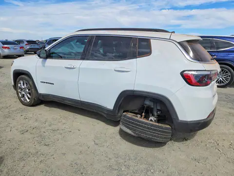 3C4NJDFB3NT222447 — 2022 Jeep Compass, фото 2 с аукциона Copart 29.09.2026, Повреждения снизу