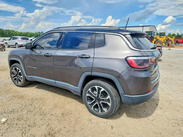 3C4NJDCB5NT111306 — 2022 Jeep Compass, photo 2 from Copart 19.10.2026, Front end