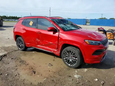 3C4NJDCBXNT234082 — 2022 Jeep Compass, zdjęcie 4 z Copart, Bok
