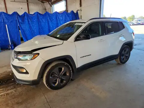 3C4NJDFB6NT129227 — 2022 Jeep Compass, Parte delantera (Front End), fotos antes de reparar