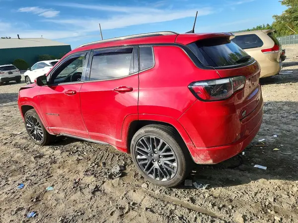 3C4NJDCB7NT223010 — 2022 Jeep Compass, фото 2 с аукциона Copart, Передняя часть