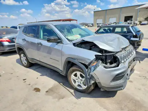 3C4NJDAB9NT214053 — 2022 Jeep Compass, photo 4 from Copart, Front end