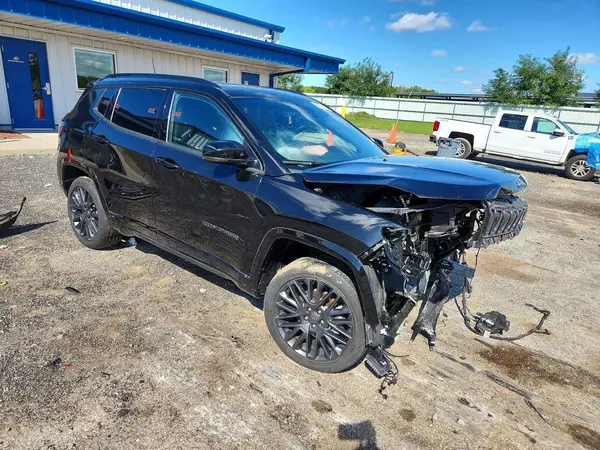 3C4NJDCB7NT226568 — 2022 Jeep Compass, zdjęcie 4 z Copart, Przód