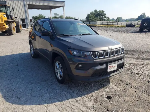 3C4NJDBN7RT604101 — 2024 Jeep Compass, фото 4 с аукциона Copart, Град