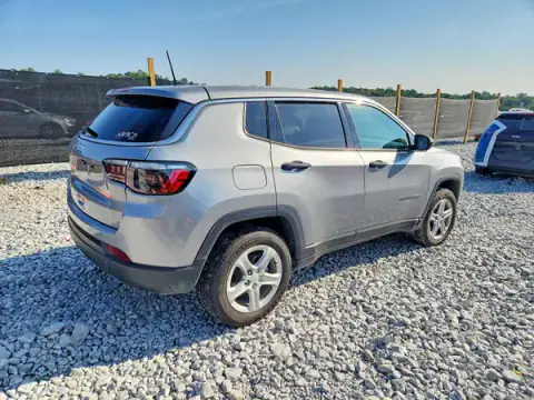 3C4NJDAN4RT591289 — 2024 Jeep Compass, photo 3 from Copart, Rear end