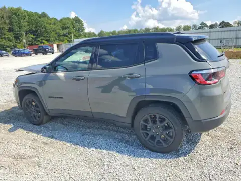3C4NJDBN9RT600079 — 2024 Jeep Compass, foto 2 de Copart, Parte delantera