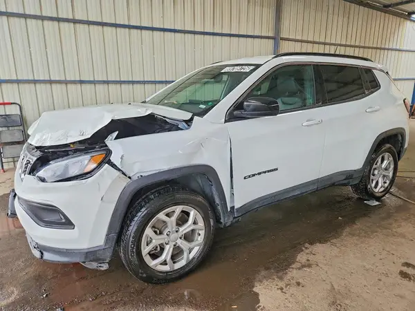 3C4NJDBN9RT118129 — 2024 Jeep Compass, Передняя часть (Front End), фото до ремонта