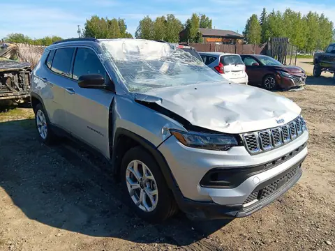 3C4NJDBN4ST571998 — 2025 Jeep Compass, фото 4 с аукциона Copart 29.09.2026, Передняя часть