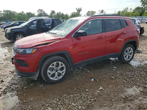 3C4NJDBN1ST569111 — 2025 Jeep Compass, Подтопление (Water/Flood), фото до ремонта