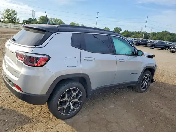 3C4NJDCN1ST567454 — 2025 Jeep Compass, photo 3 from Copart, Front end