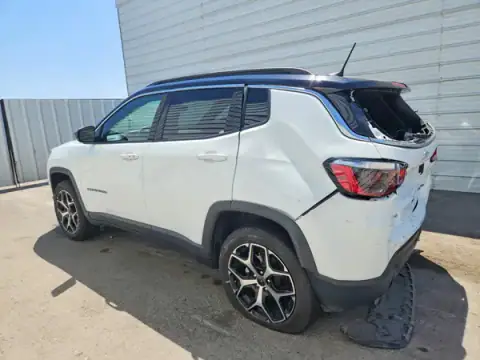 3C4NJDCN0ST514308 — 2025 Jeep Compass, фото 2 с аукциона Copart 21.09.2026, ЗАДНЯЯ ЧАСТЬ