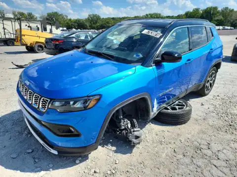 3C4NJDCN6ST581575 — 2025 Jeep Compass, Tył (Rear End), zdjęć przed naprawą