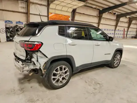 3C4NJDCN6ST508500 — 2025 Jeep Compass, фото 3 з Copart 21.09.2026, Задня частина