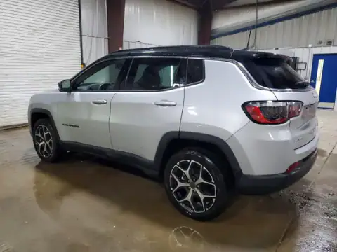 3C4NJDCN9ST560445 — 2025 Jeep Compass, фото 2 з Copart, Підтоплення