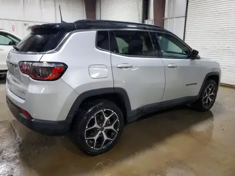 3C4NJDCN9ST560445 — 2025 Jeep Compass, фото 3 з Copart, Підтоплення