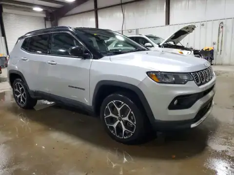 3C4NJDCN9ST560445 — 2025 Jeep Compass, фото 4 з Copart, Підтоплення