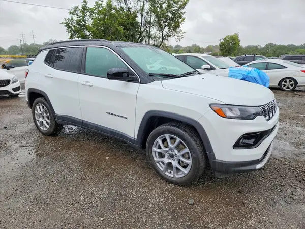 3C4NJDCN7ST512880 — 2025 Jeep Compass, zdjęcie 4 z Copart, Tył