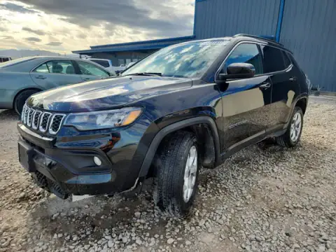 3C4NJDBNXST604194 — 2025 Jeep Compass, Uszkodzenia podwozia (Undercarriage), zdjęć przed naprawą