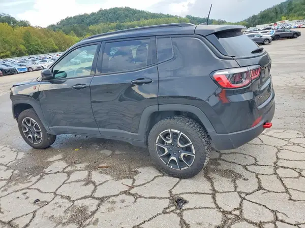 3C4NJDDN6ST551233 — 2025 Jeep Compass, photo 2 from Copart, Front end