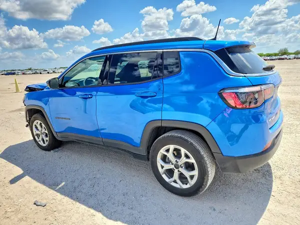 3C4NJDBN8ST586262 — 2025 Jeep Compass, zdjęcie 2 z Copart, Przód