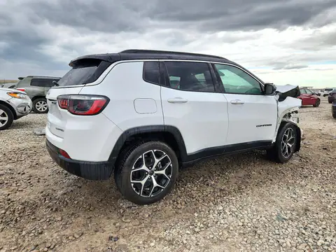 3C4NJDCN2ST580715 — 2025 Jeep Compass, zdjęcie 3 z Copart, Przód