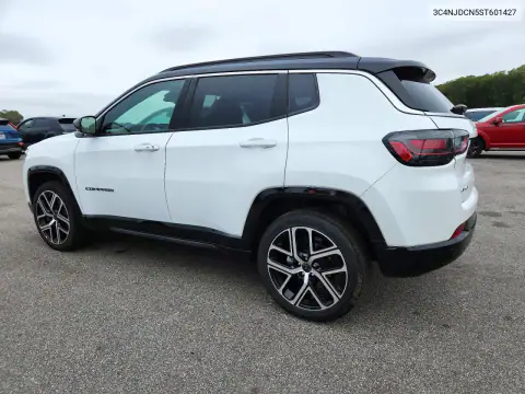 3C4NJDCN5ST601427 — 2025 Jeep Compass, photo 2 from Copart 19.10.2026, Side