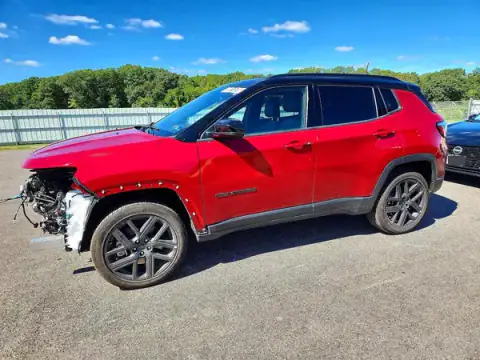 3C4NJDCN4TT252942 — 2026 Jeep Compass, ПЕРЕДНЯЯ ЧАСТЬ (Front End), фото до ремонта