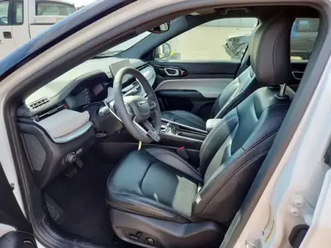 3C4NJDCN5TT271709 — 2026 Jeep Compass, foto 7 de Copart 23.09.2026, Parte delantera