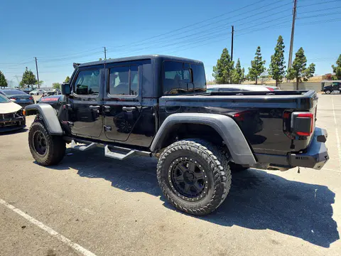 2020 Jeep Gladiator VIN 1C6JJTBG5LL207765 фото 2