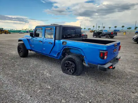 1C6JJTEG8ML534027 — 2021 Jeep Gladiator, photo 2 from Copart, Undercarriage damage