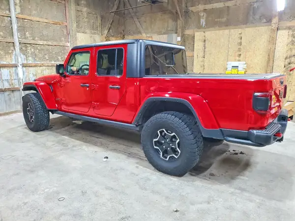1C6JJTBGXML613557 — 2021 Jeep Gladiator, photo 2 from Copart, Side