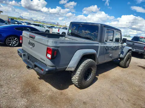1C6HJTAG7ML580405 — 2021 Jeep Gladiator, zdjęcie 3 z Copart 23.10.2026, Przód
