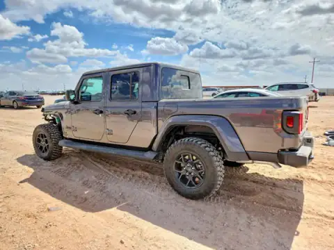1C6PJTAG9TL187693 — 2026 Jeep Gladiator, photo 2 from Copart, Front end