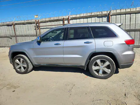 1C4RJEBG7EC240065 — 2014 Jeep Grand Cherokee, фото 2 с аукциона Copart 15.10.2026, Мелкие вмятины и царапины