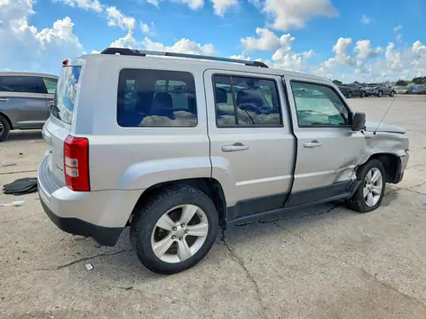 2012 JEEP PATRIOT VIN 1C4NJPCB1CD622094 фото 3