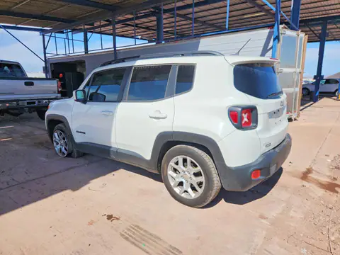 ZACCJABB2HPF76581 — 2017 Jeep Renegade, фото 2 с аукциона Copart 29.09.2026, Боковая часть