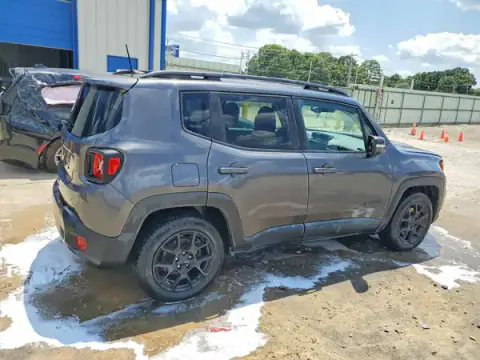 ZACNJABB1LPL94644 — 2020 Jeep Renegade, zdjęcie 3 z Copart 17.09.2026, Przód