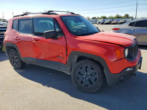 ZACNJDAB7MPM23987 — 2021 Jeep Renegade, zdjęcie 4 z Copart 22.10.2026, Bok