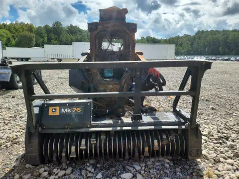 2025 JOHN DEERE 335 VIN 1T0335PAASFF13823 фото 2