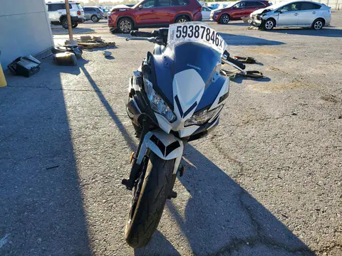 2023 Kawasaki EX650 VIN ML5EXER12PDA88155 фото 2