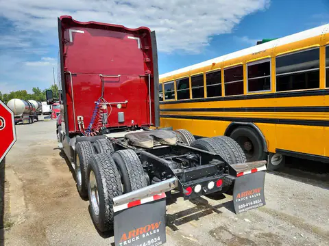 1XKYDP9X8GJ495251 — 2016 Kenworth Construction, photo 2 from Copart 21.10.2026, Front end