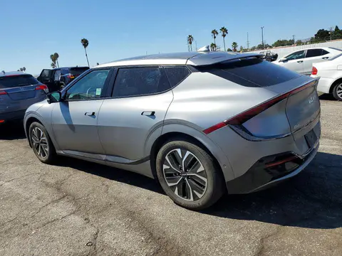 2024 KIA EV6 VIN KNDC44LA2R5225002 фото 2