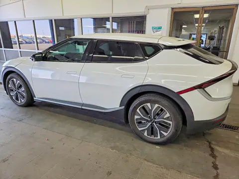 2024 KIA EV6 VIN KNDC3DLC0R5229571 фото 2